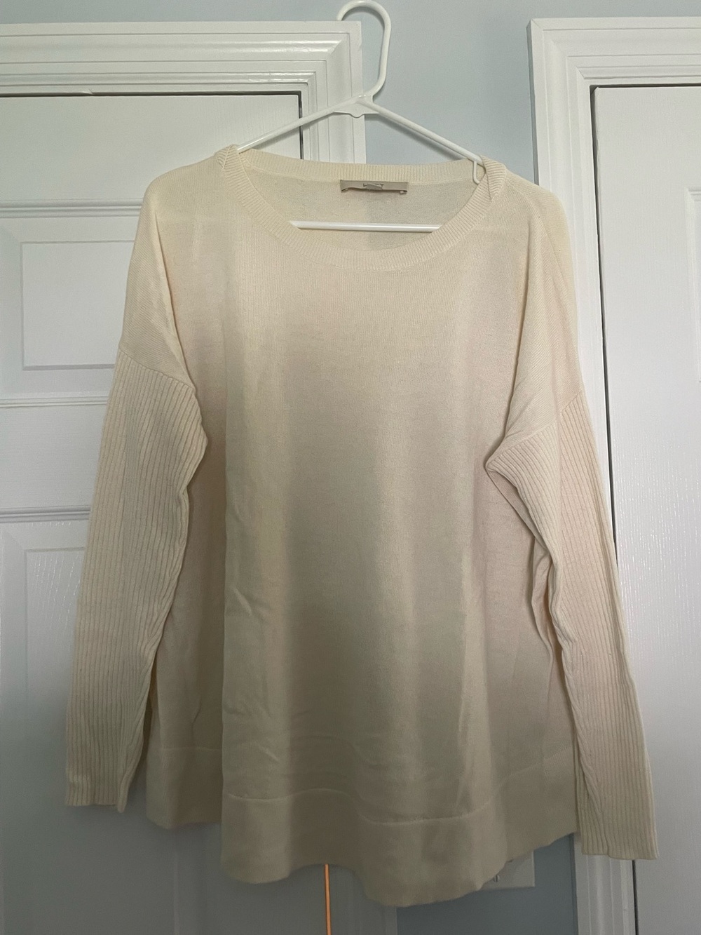 LOFT Women's Cream Crewneck Knit Sweater - Picture 2 of 5